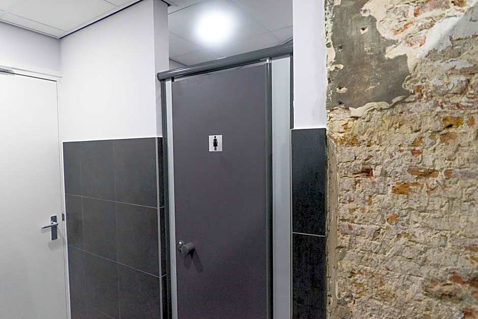 Hostel The Golden Stork