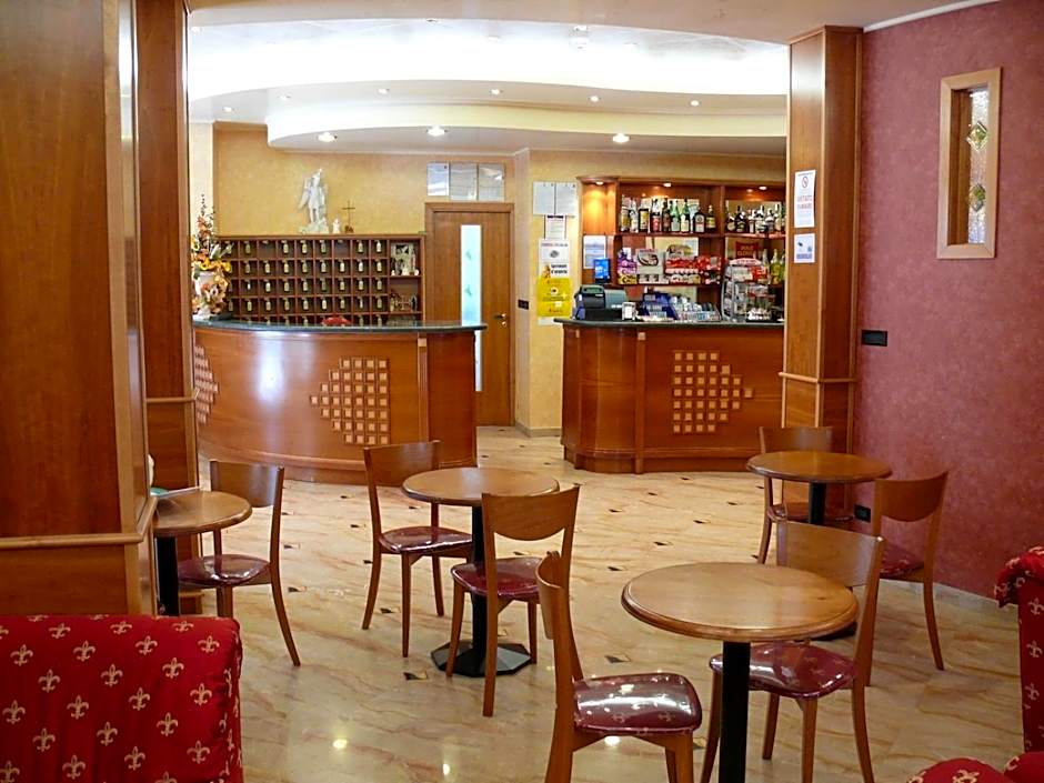 Albergo Casa Del Pellegrino