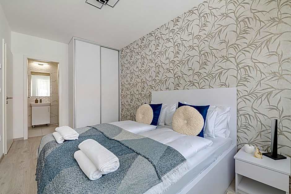 Spirit Apartments by FirstHost