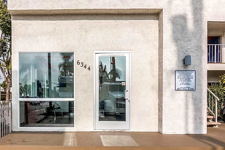 Motel 6 Bell Gardens