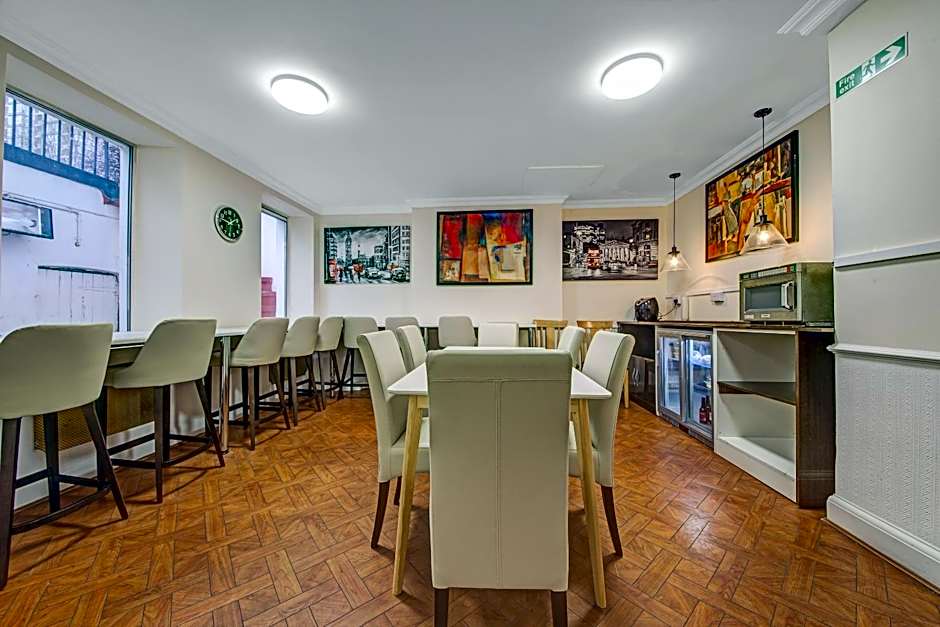 OYO 24 Sussex, London Paddington