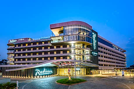 Radisson Hotel and Convention Centre OR Tambo Airport