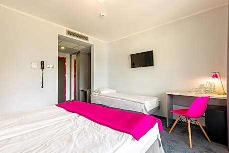 Economy Triple Room