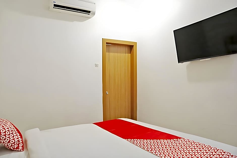 Hotel O M Authentic Kost Man