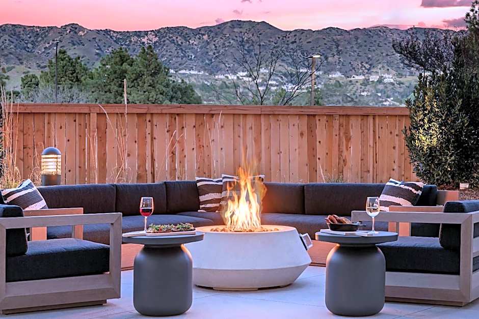 Cambria Hotel Burbank Airport