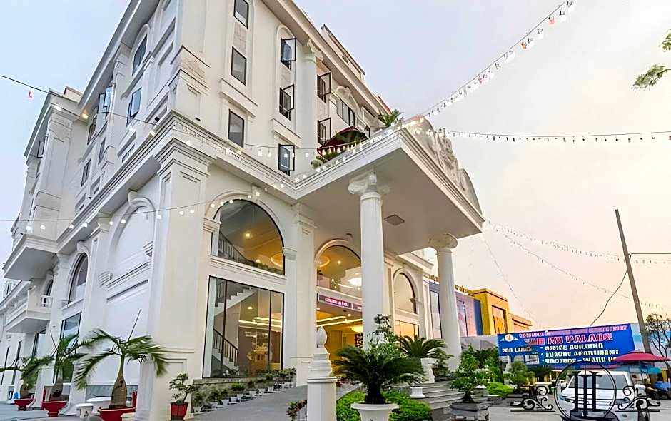 Tan An Palace
