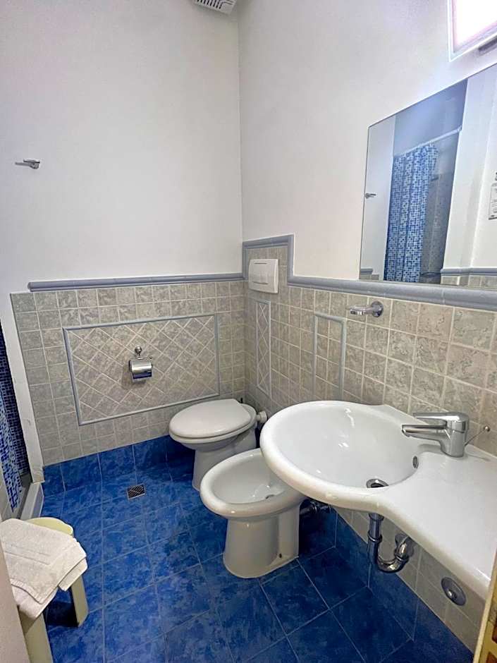 Hotel Joli