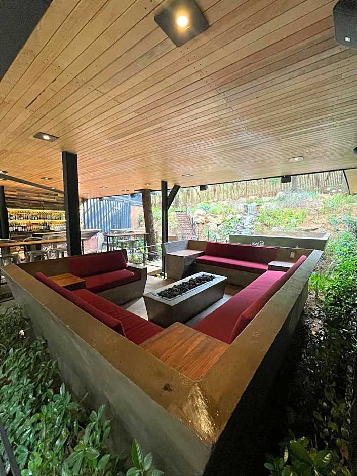 Hotel Oxú Solo adultos