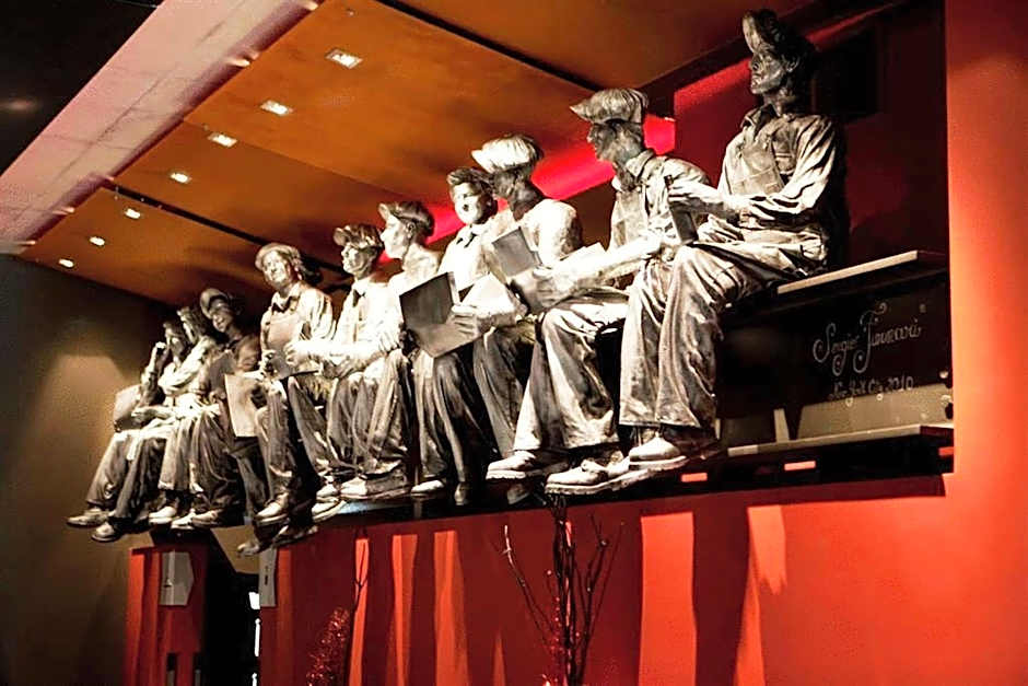 Grand Times Hotel Sherbrooke