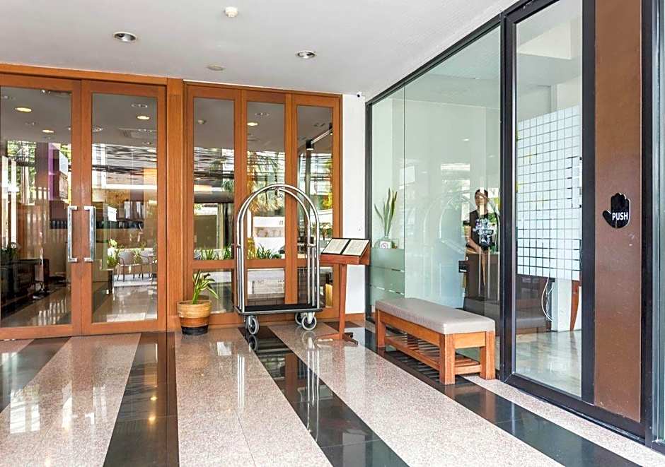 Dynasty Grande Hotel