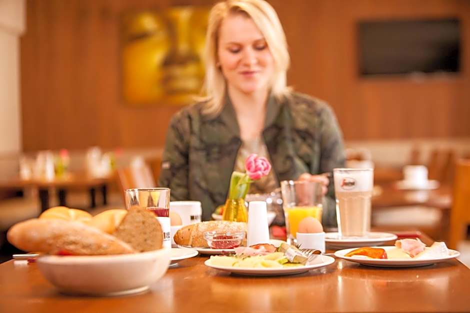 Hotel.Pension.Golingen