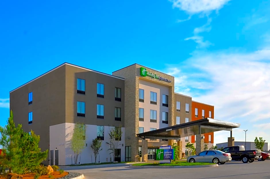 Holiday Inn Express & Suites Oklahoma City Mid - Arpt Area