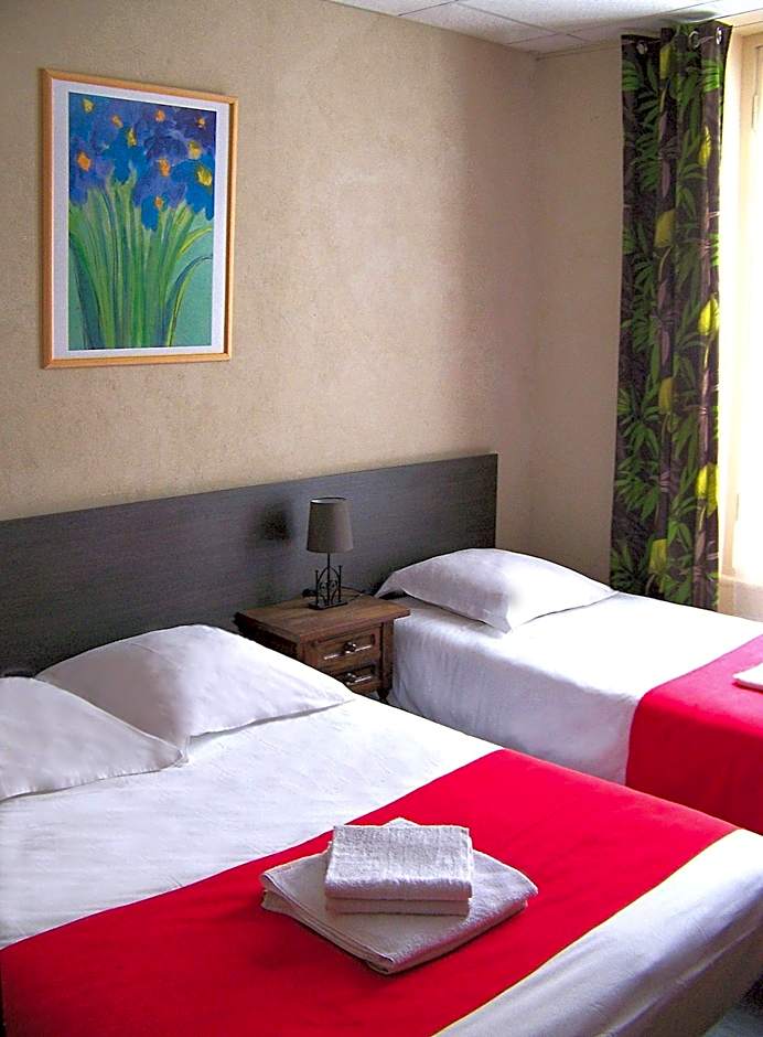 Photo 1 of 9 of Triple Room