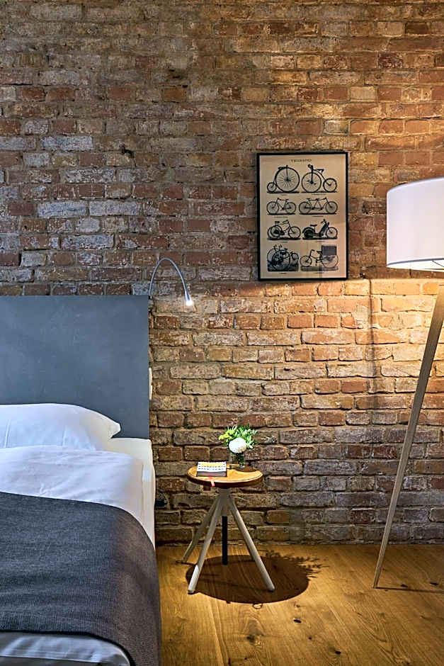Hotel 38
