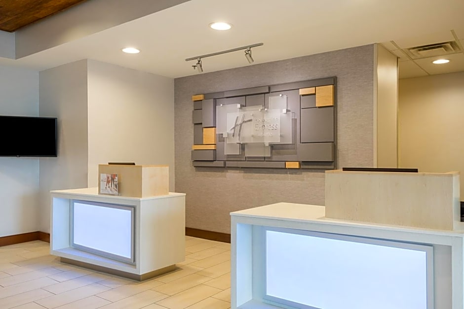 Holiday Inn Express Hotel & Suites Frankfort by IHG