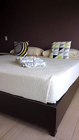 Deluxe King Room with Fan