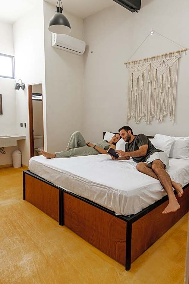 Caleta Hostel Rooftop & Pool