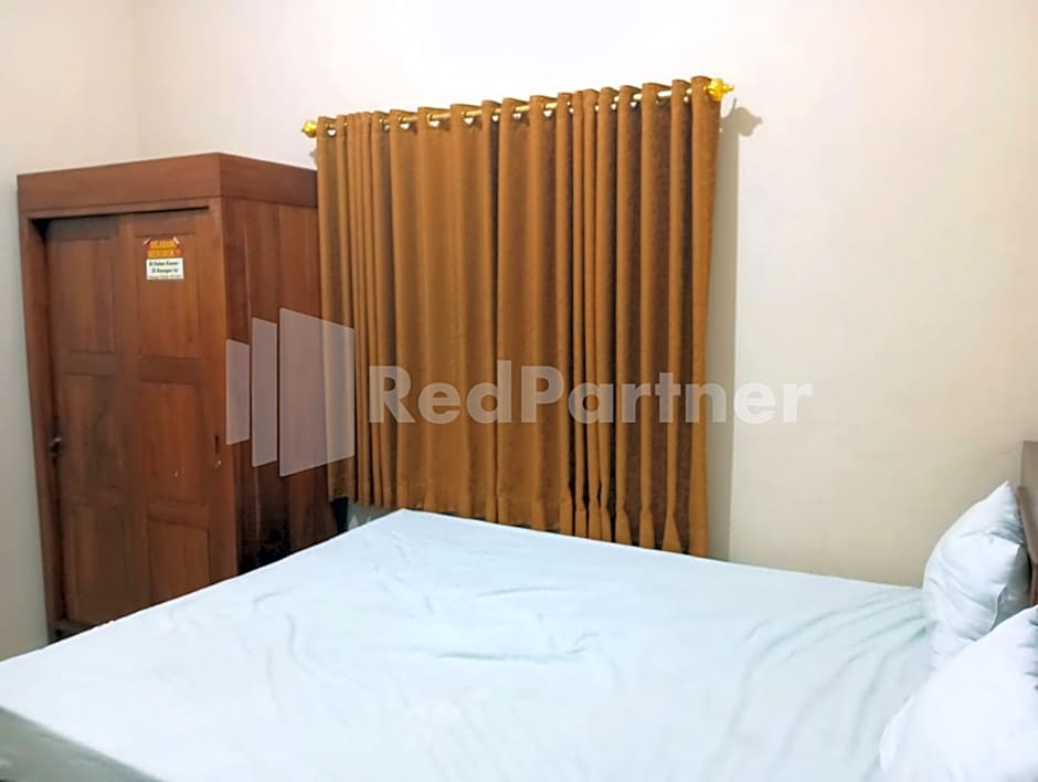 Isa Homestay Kudus Mitra Reddoorz