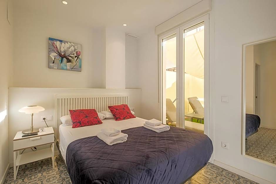 Gorgeous Apt with a Large Private Terrace