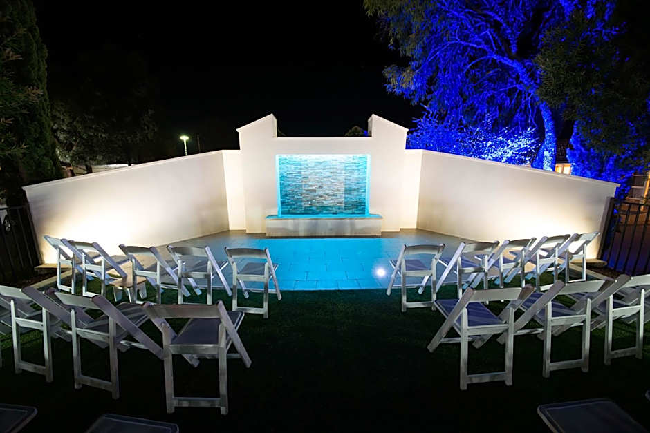 Best Western Plus All Settlers Motor Inn