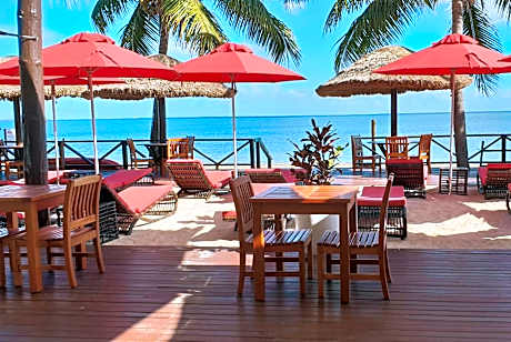 Ramada Suites by Wyndham Wailoaloa Beach Fiji