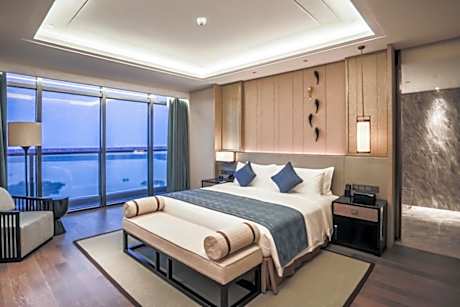 Grand Superior Suite