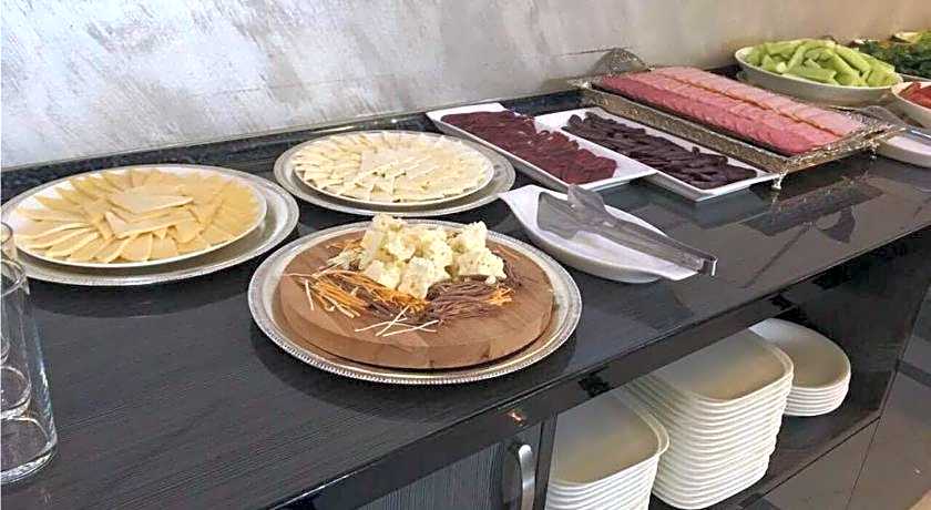 Imperial Palace Hotel