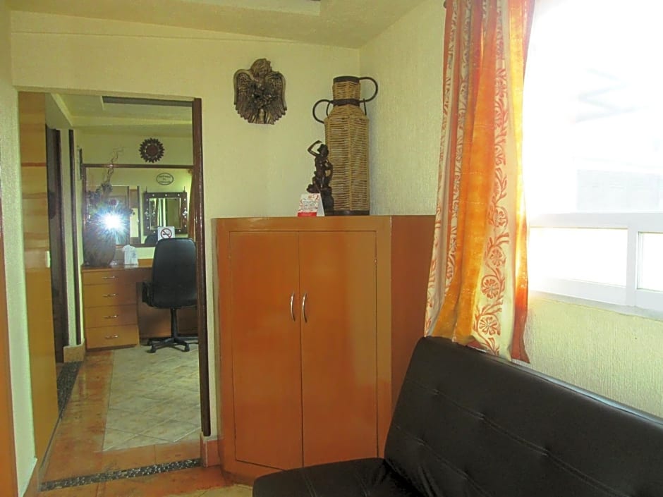 Hotel Real Azteca
