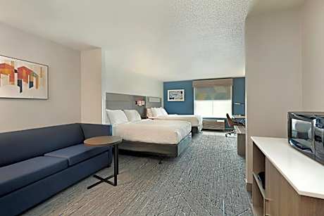 Queen Suite with Two Queen Beds and Sofa Bed - Communications Accessible