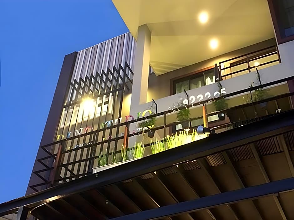 Dino Studio Luxury Homestay