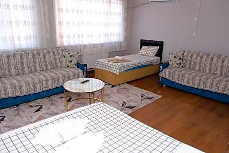 Triple Room with City View