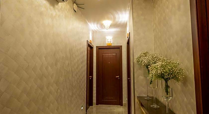 A Residence @ Between Hilton & Cititel Hotel