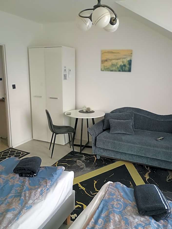 Motelik White House - pokoje gościnne