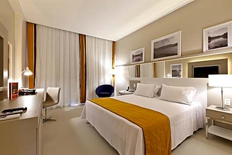 Luxury Apartment with pool view