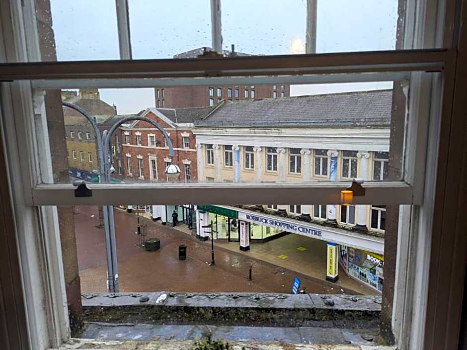 Darwin Stays - Service Accommodation in Newcastle under Lyme City Centre