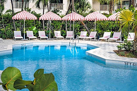 Hampton by Hilton Grand Cayman Seven Mile Beach