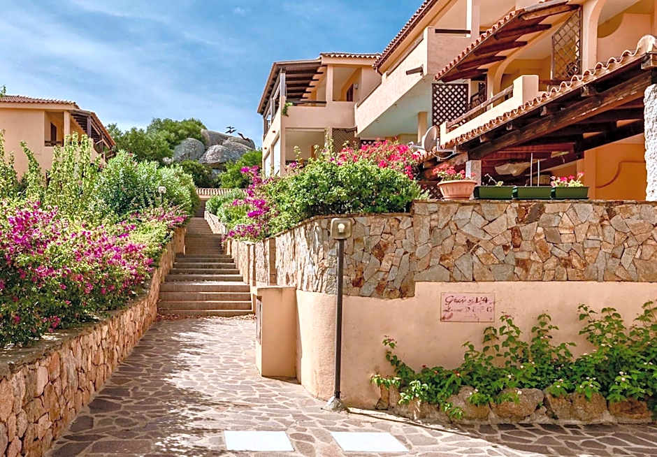 Residence a Golfo di Marinella a 450 mt dal mare