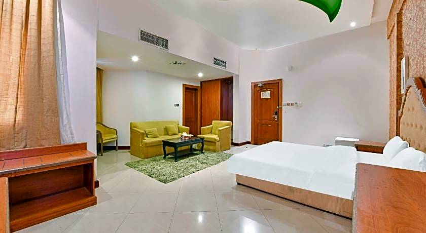 OYO 118 Revira Hotel