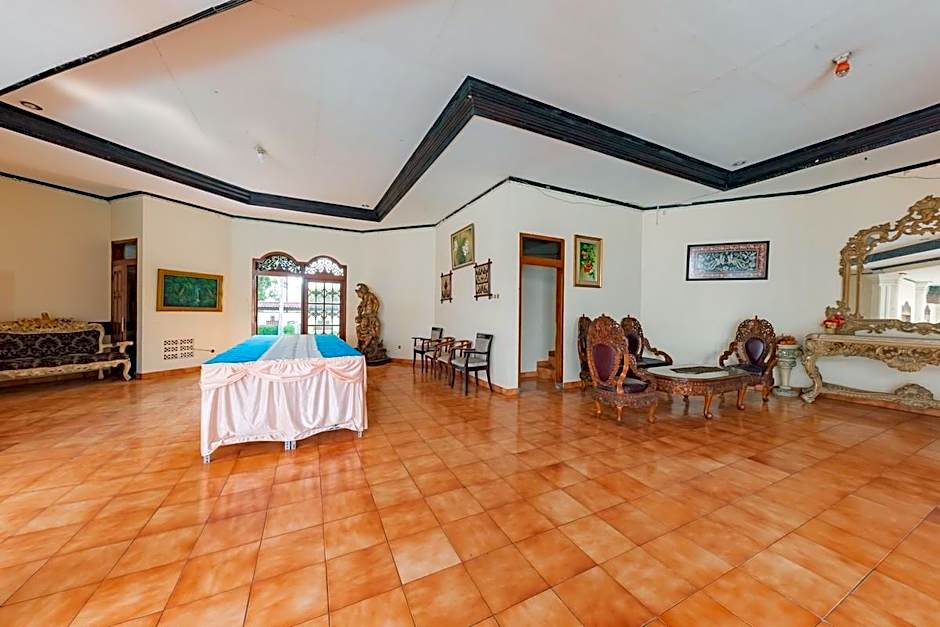 RedDoorz Plus @ Wisma Kenanga Sukabumi