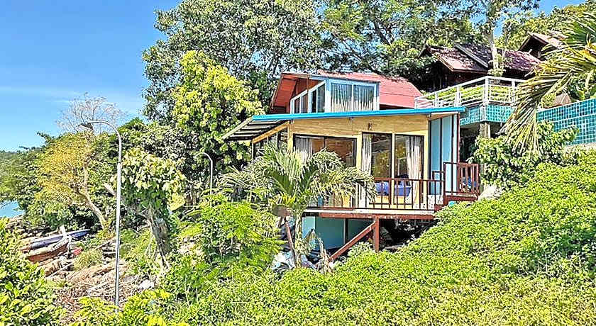 The Cobble Beach Hotel