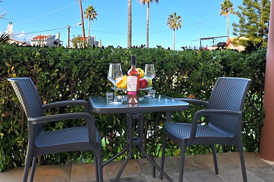 Odos Oneiron Tavronitis Bay