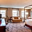 Sheraton Commander Hotel