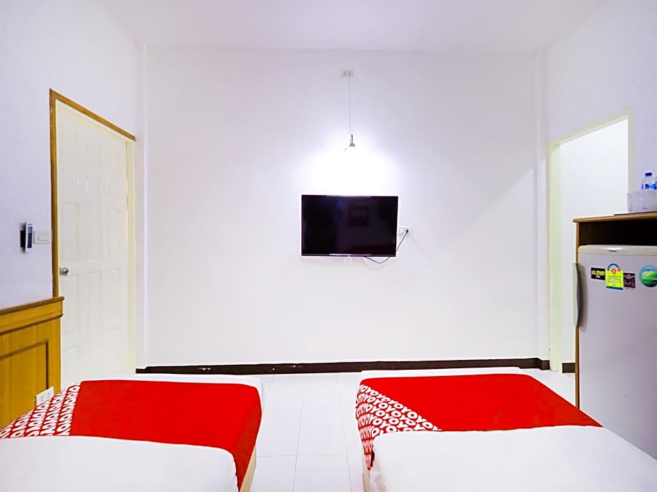 OYO 592 Goldenville Villa