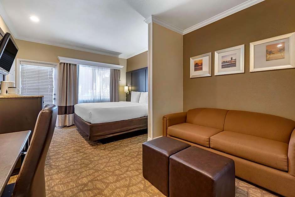Comfort Inn & Suites Huntington Beach