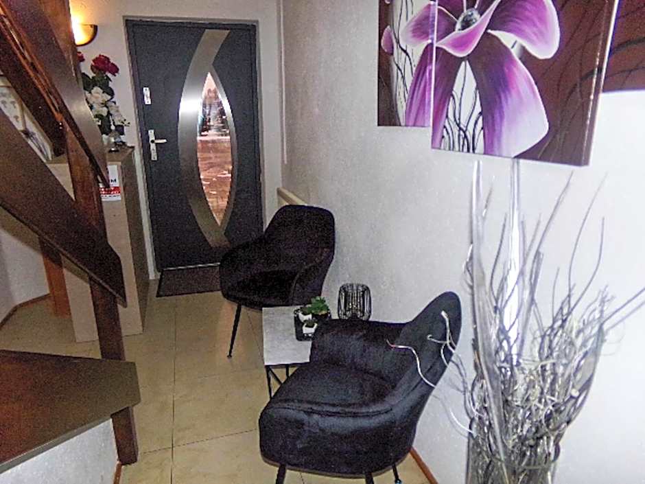 Motelik White House - pokoje gościnne