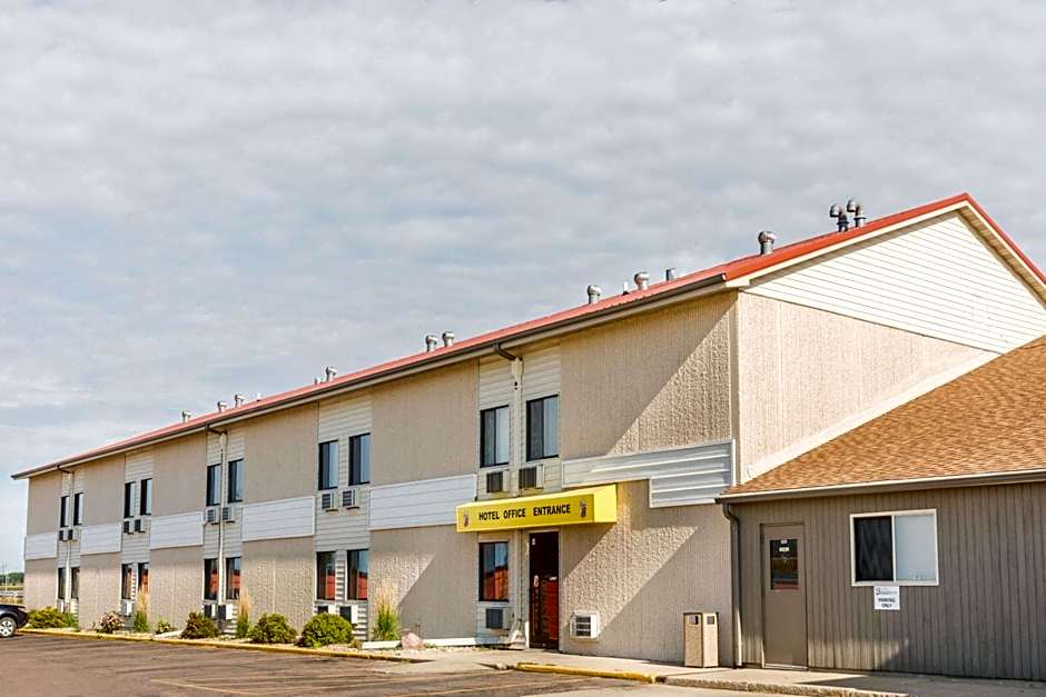 Super8 by Wyndham Luverne I90