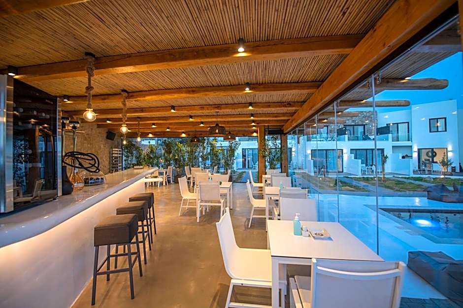 Bianco a Nero Mykonos