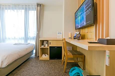Phiten Single Room