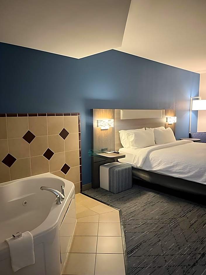 Holiday Inn Express Hotel & Suites Loveland By IHG