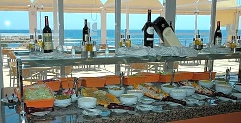 Hotel Puerto Juan Montiel & Spa & Base Náutica